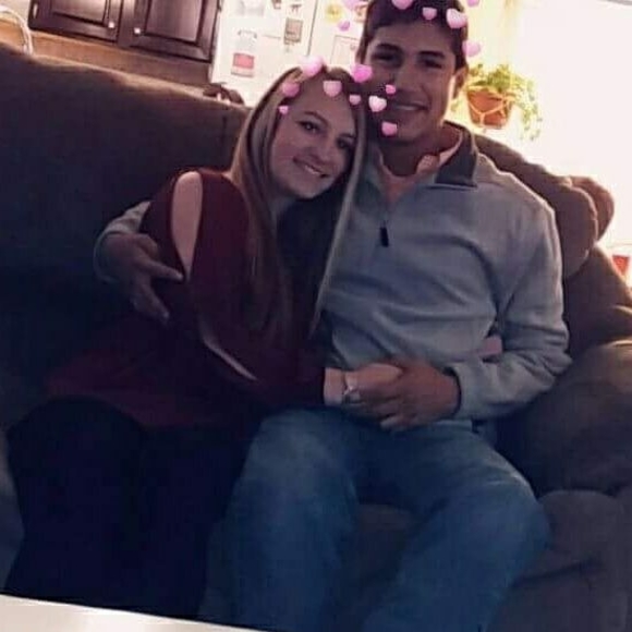 Meet your Posher, Alyssa - Picture 1 of 1